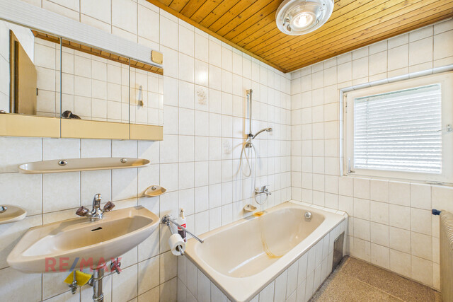 Bungalow in sonniger Lage mit einem großzügigen Grundstück