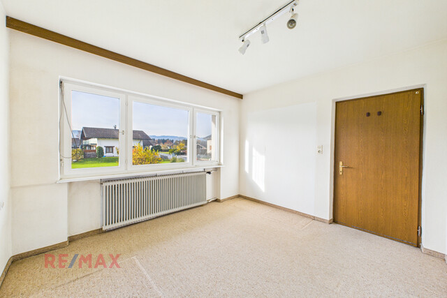 Bungalow in sonniger Lage mit einem großzügigen Grundstück