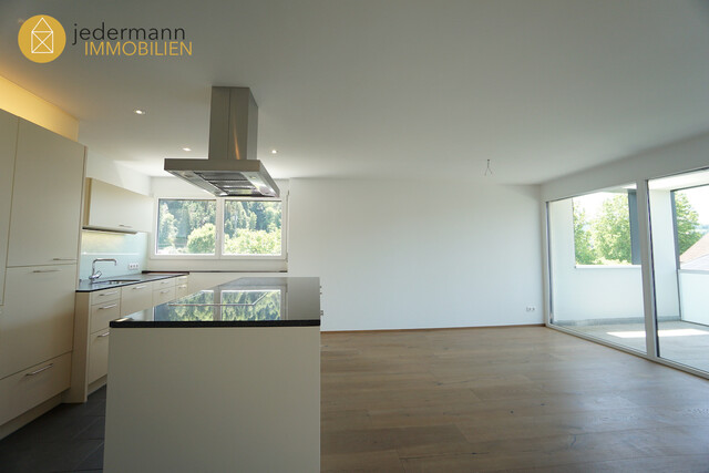 !! VERGEBEN !! Gisingen: Hochwertige 3,5-Zimmer-Dachgeschosswohnung mit ca. 98m²!