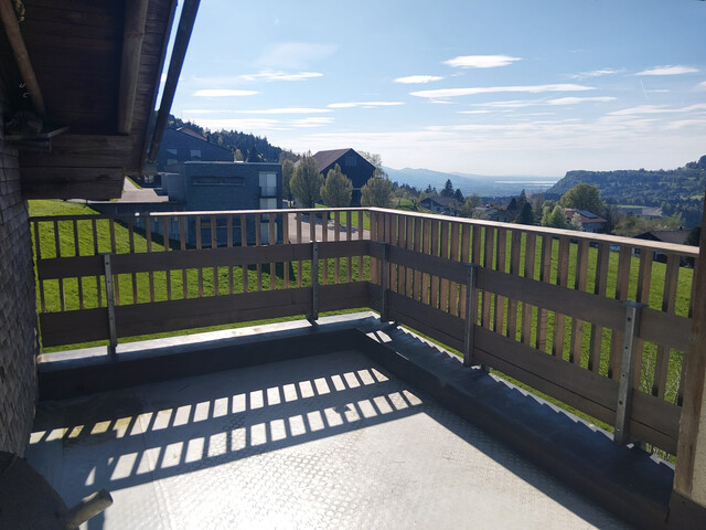 Schönes Einfamilienhaus in ruhiger Lage mit Seeblick zu vermieten