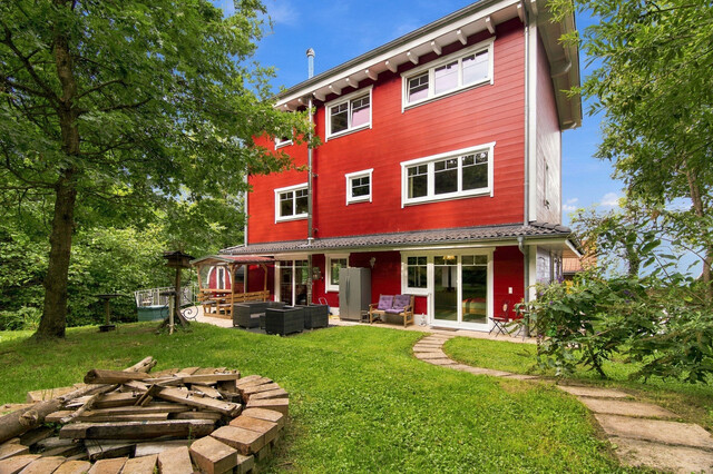 Freiheit mit Weitblick – außergewöhnliches Wohn- und Ferienhaus über drei Etagen am Bodensee!