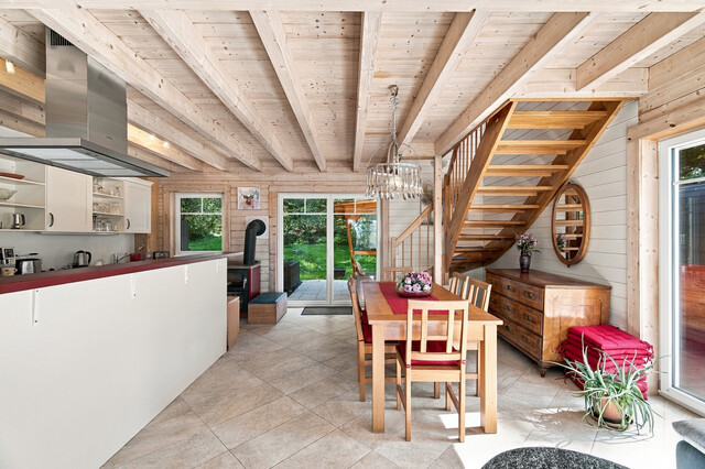 Freiheit mit Weitblick – außergewöhnliches Wohn- und Ferienhaus über drei Etagen am Bodensee!