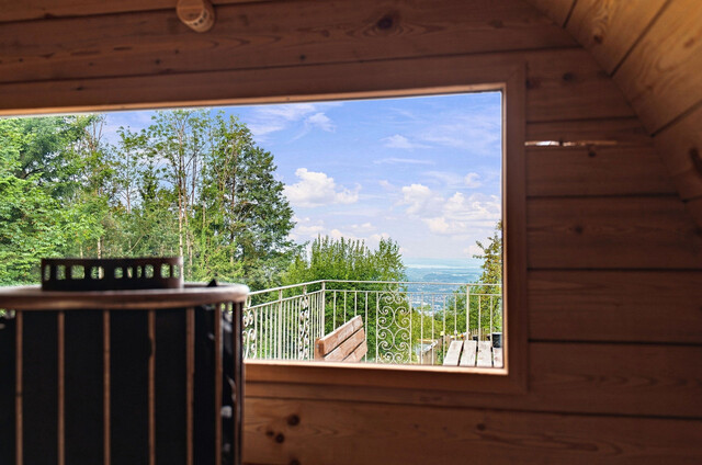 Freiheit mit Weitblick – außergewöhnliches Wohn- und Ferienhaus über drei Etagen am Bodensee!