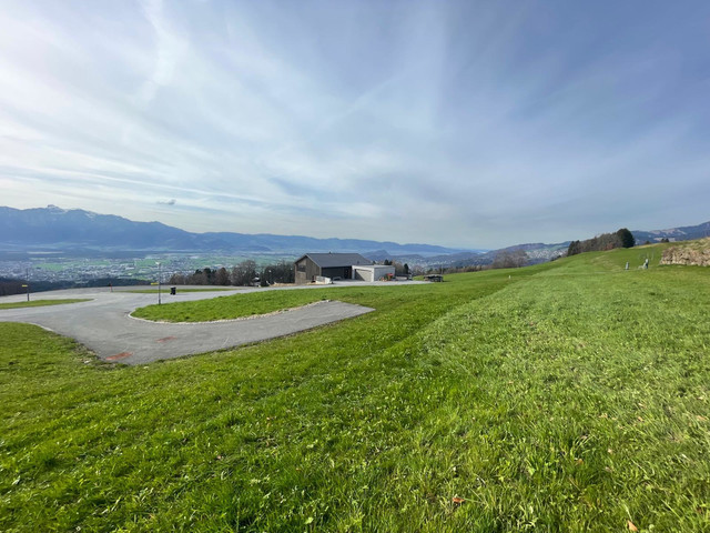 Baugrundstück in Übersaxen: Panoramablick vom Bodensee bis zum Säntis.