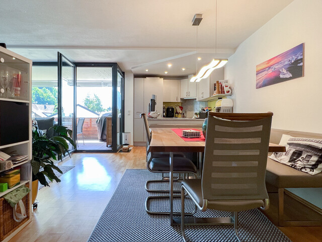 Schöne Dachgeschosswohnung mit herrlicher Südterrasse mit Aussicht