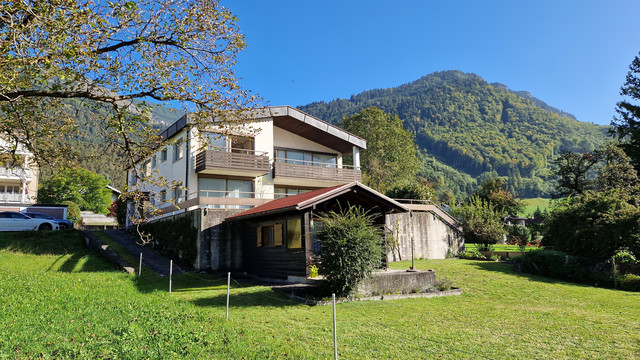 Mehrfamilienhaus in bester Lage im Obdorf zu verkaufen