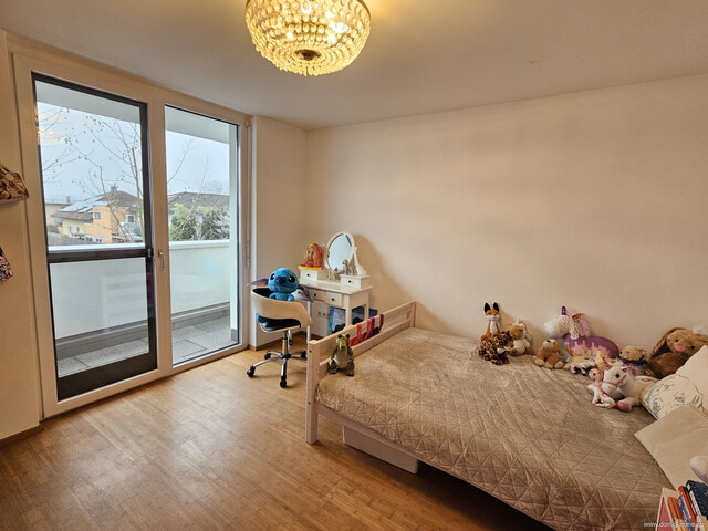 Hochwertiges Einfamilienhaus mit Wellnesskomfort und weitläufigem Grundstück