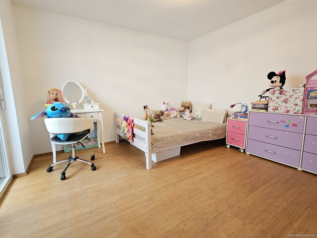 Hochwertiges Einfamilienhaus mit Wellnesskomfort und weitläufigem Grundstück