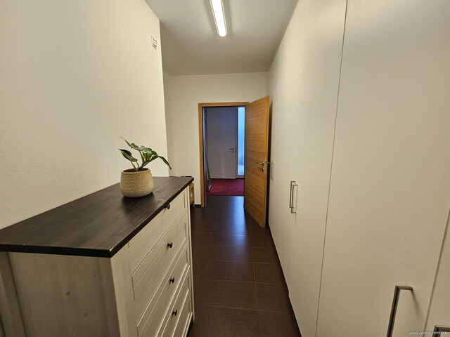 Hochwertiges Einfamilienhaus mit Wellnesskomfort und weitläufigem Grundstück