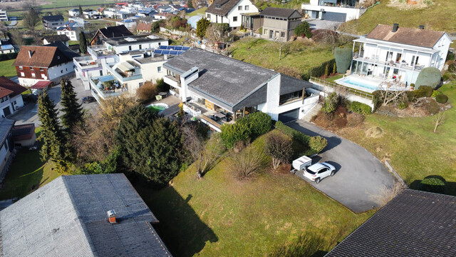 Großzügiges Baugrundstück mit Bergpanorama!