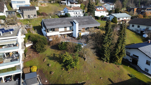 Großzügiges Baugrundstück mit Bergpanorama!