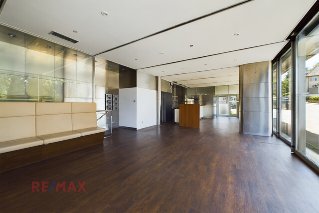 Attraktives Geschäftslokal in
hochfrequentierter Lage