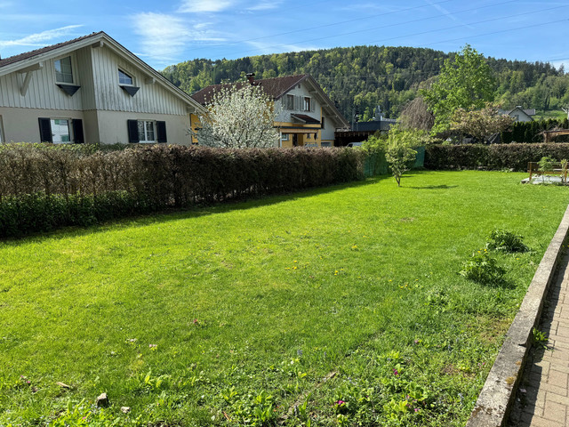 Schönes Baugrundstück - auch für Doppelhaus geeignet