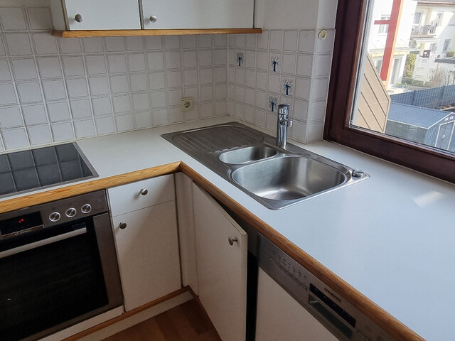 3-ZIMMERWOHNUNG MIT ZWEI BALKONEN UND TIEFGARAGE IN RUHIGER LAGE VON BREGENZ