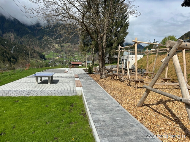 Ferienwohnung: 3 Zimmer/ 2 Bäder mit TG Platz im Zentrum von St. Gallenkirch, 2,5 - 3% Rendite/Jahr!