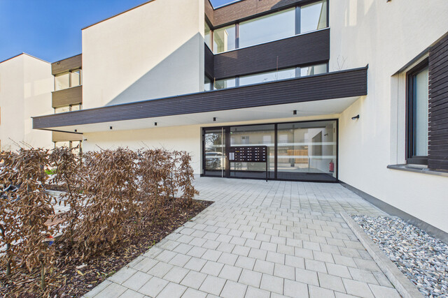 Neuwertige Gartenwohnung in ruhiger Lage – modernes Wohnen in Höchst