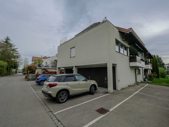 "Am Rheindamm fühl ich mich wohl"  Gut eingeteilte 3 1/2 Zimmer Wohnung mit großer Panorama-Terrasse