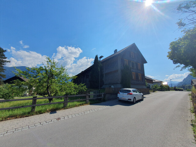 Haus mit Baugrund,  Charakter und Geschichte sucht neuen Eigentümer mit Vision