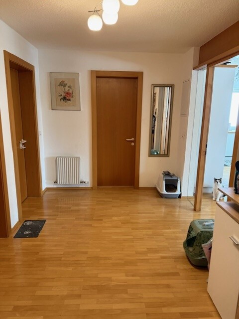 Helle geräumige 3-Zimmerwohnung ab Mai zu vermieten 