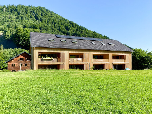 Moderne Dachgeschosswohnung mit Terrasse & Garage in Neubau!