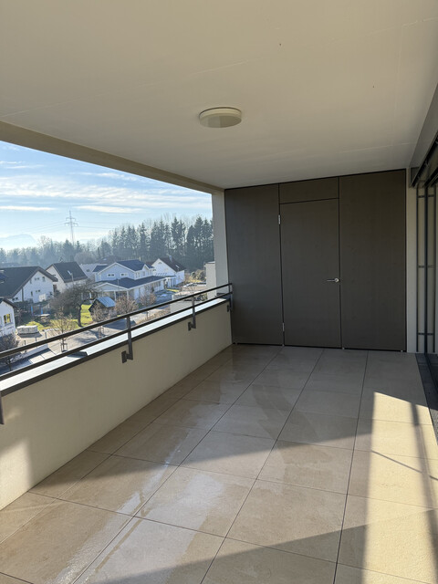 Moderne 3-Zimmer-Wohnung im Dachgeschoss inkl. 2 TG-Plätzen