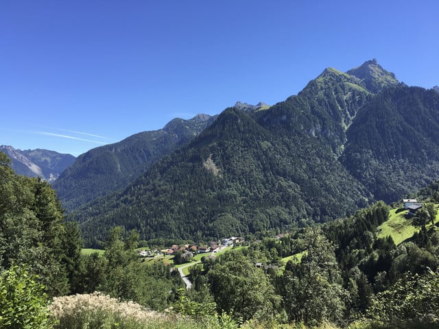 Am Berg wohnen und in 5 Minuten in Bludenz sein!