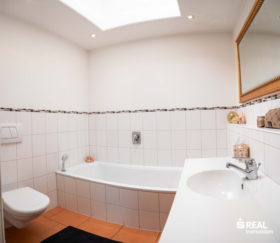 Traumhafte 4-Zimmer-Penthousewohnung mit großer Terrasse & Tiefgarage