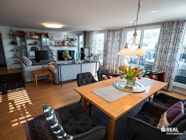 Traumhafte 4-Zimmer-Penthousewohnung mit großer Terrasse & Tiefgarage