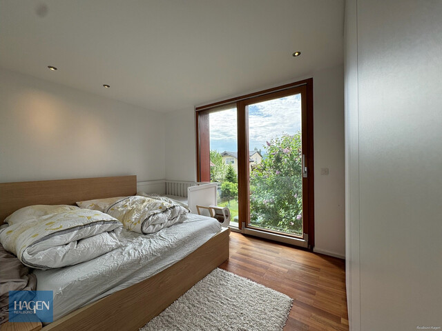 Exklusive Vierzimmerwohnung mit Gartenanteil in Höchst – Wohnen mit Stil und Komfort