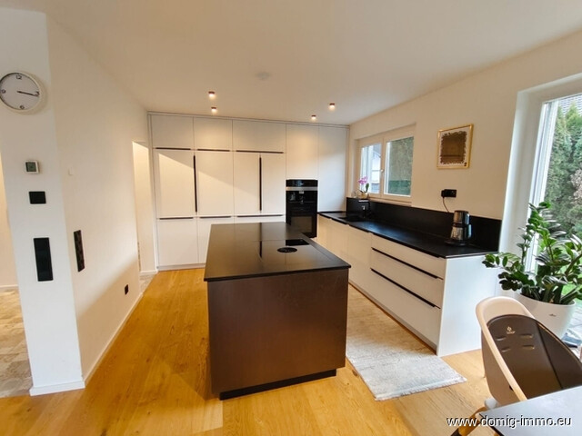 Stilvolles Haus optional mit Einliegerwohnung, Designausstattung & Traumgarten