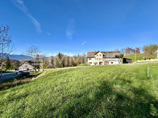 Großes Grundstück für große Träume