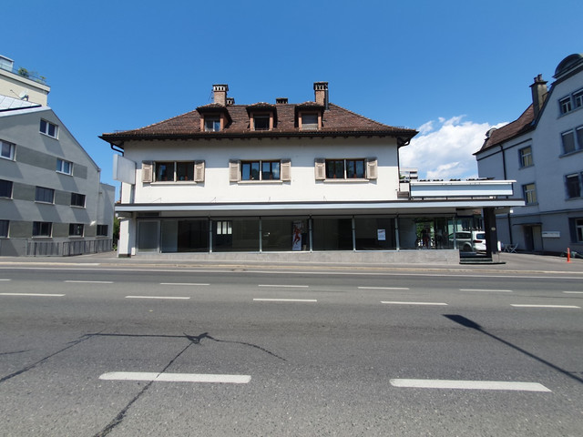 Geschäfts- Büro- Ausstellungsflächen und ein großes Lager Bregenz gegenüber Landhaus zu vermieten