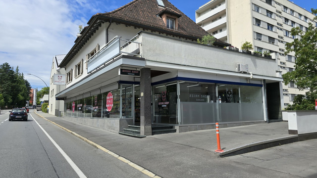 Geschäfts- Büro- Ausstellungsflächen und ein großes Lager Bregenz gegenüber Landhaus zu vermieten