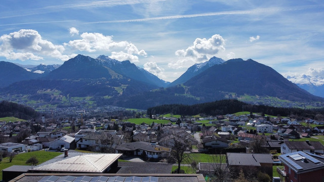 perfekt gelegenes Grundstück mit traumhaftem Bergpanorama