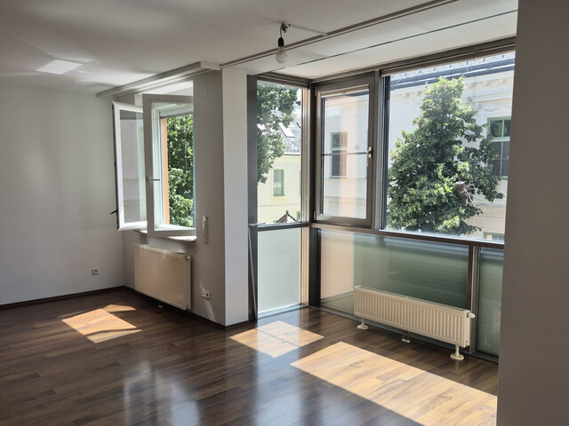 Baden Top Lage - zentrumsnah - hell - neuwertig