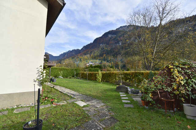 Einfamilienhaus mit Grünumschwung in Hohenems!