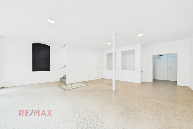 Ein Schatz mitten in der Stadt – Geschäftsfläche mit verstecktem Gewölbekeller