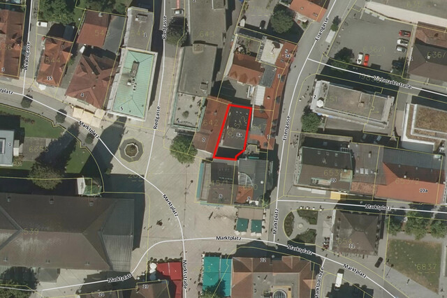 Ein Schatz mitten in der Stadt – Geschäftsfläche mit verstecktem Gewölbekeller