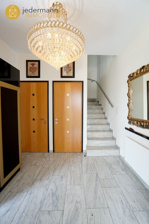 !! VERGEBEN !! WEILER: Exklusive Hanglage, hochwertiger Baustil!