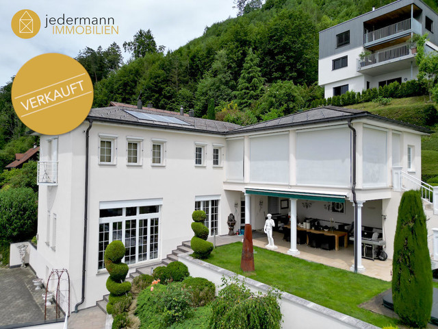 !! VERGEBEN !! WEILER: Exklusive Hanglage, hochwertiger Baustil!