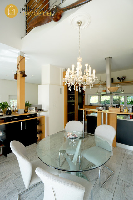 !! VERGEBEN !! WEILER: Exklusive Hanglage, hochwertiger Baustil!