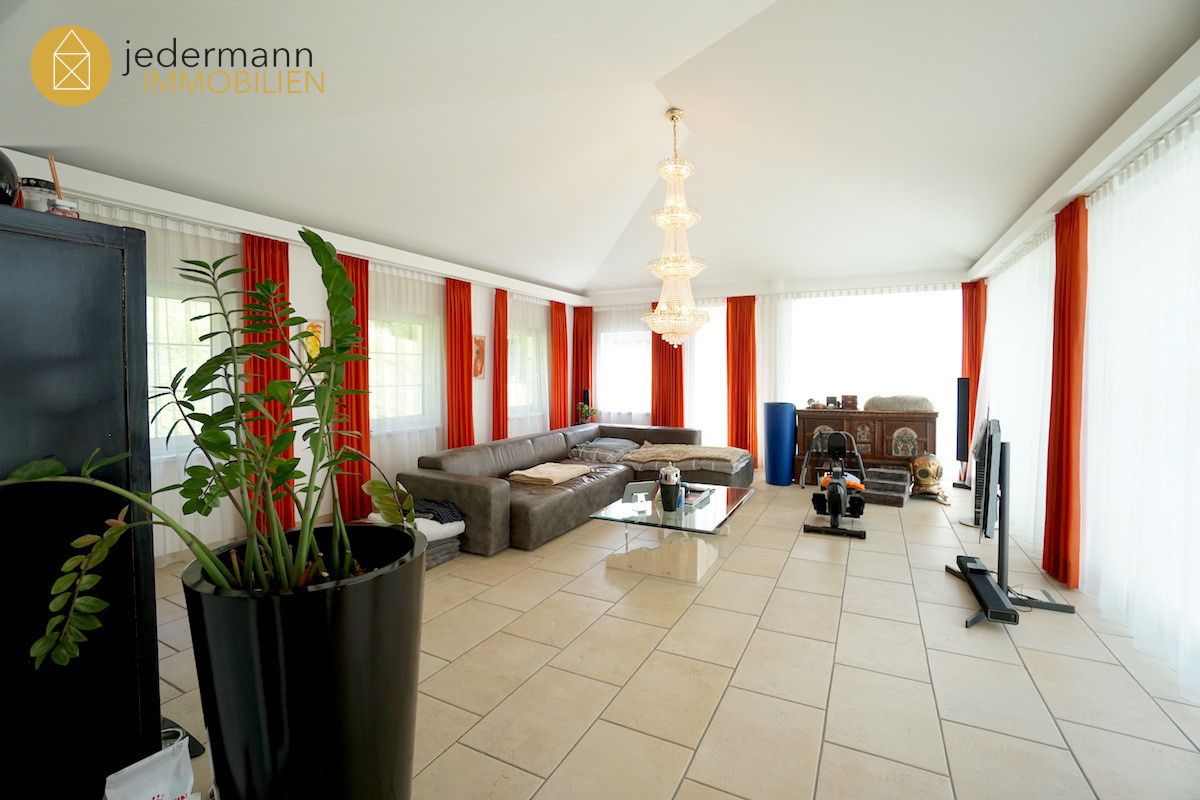 !! VERGEBEN !! WEILER: Exklusive Hanglage, hochwertiger Baustil!