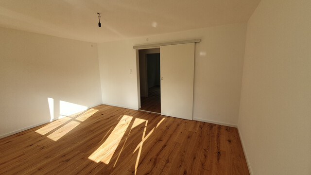 NEUER PREIS-Klassischer Charme trifft auf moderne Wohnbedürfnisse-2,5-Zimmerwohnung!Einzigartige Chance!