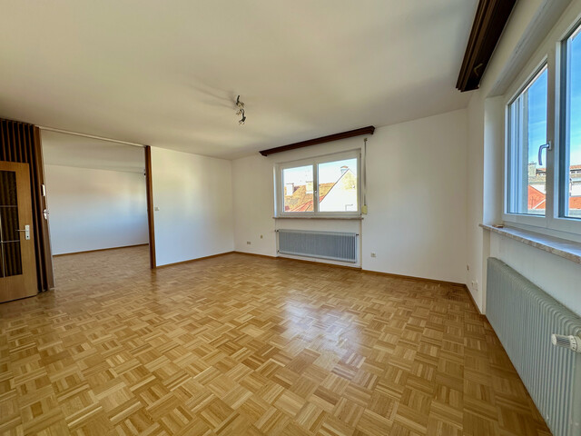 "ohne Provision" helle 3,5 Zimmer Wohnung mit Balkon