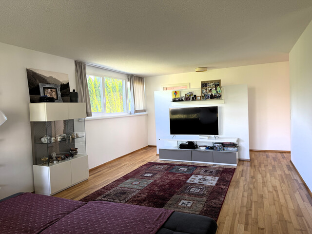 Moderne und familienfreundliche 4-Zimmer-Wohnung mit großer Terrasse