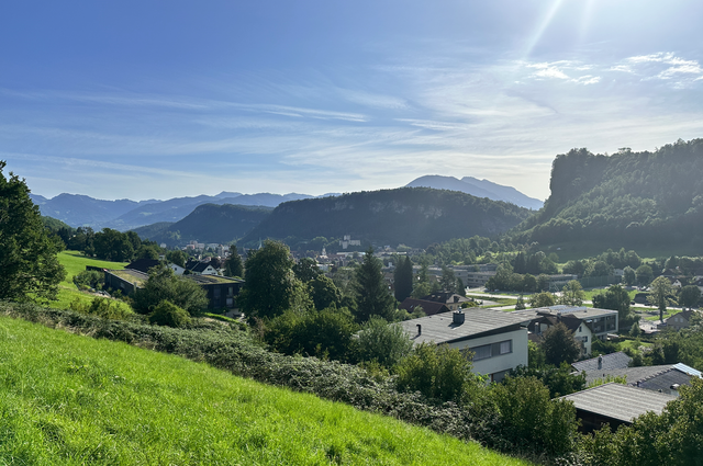Feldkirch-Tisis: Grundstück am Südhang mit wunderschöner Aussicht