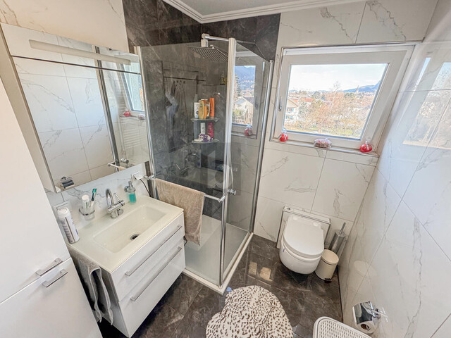 NEU RENOVIERTER BALKONHIT IN TOP LAGE