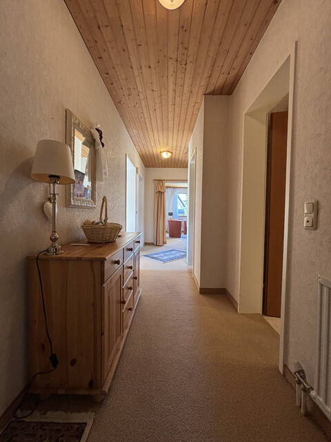 "ohne Provision" geräumige, möblierte 3,5 Zimmer Terrassenwohnung