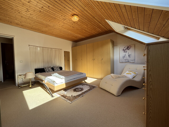 "ohne Provision" geräumige, möblierte 3,5 Zimmer Terrassenwohnung