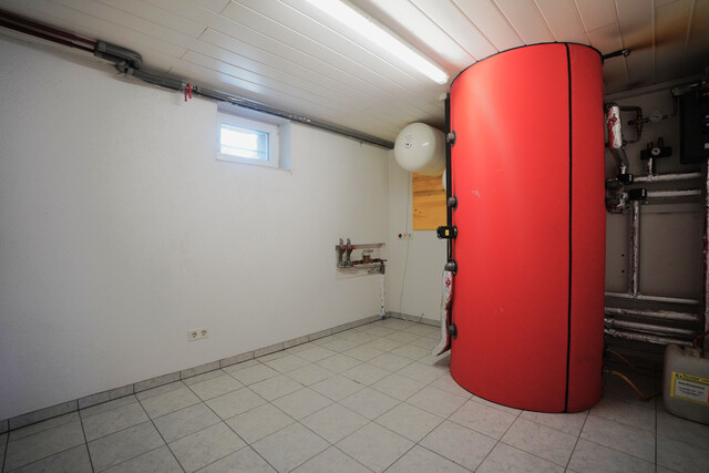 Großzügiges, sehr gepflegtes 5-Zimmer-Einfamilienhaus mit Wintergarten 
